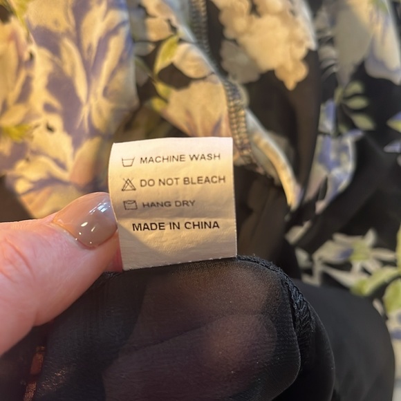 Papa Vancouver Long Sleeve Floral Blouse - Picture 10 of 10